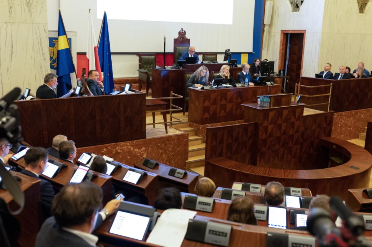 PiS utraciło większość w Sejmiku Woj. Śląskiego; marszałek głosował z dotychczasową opozycją