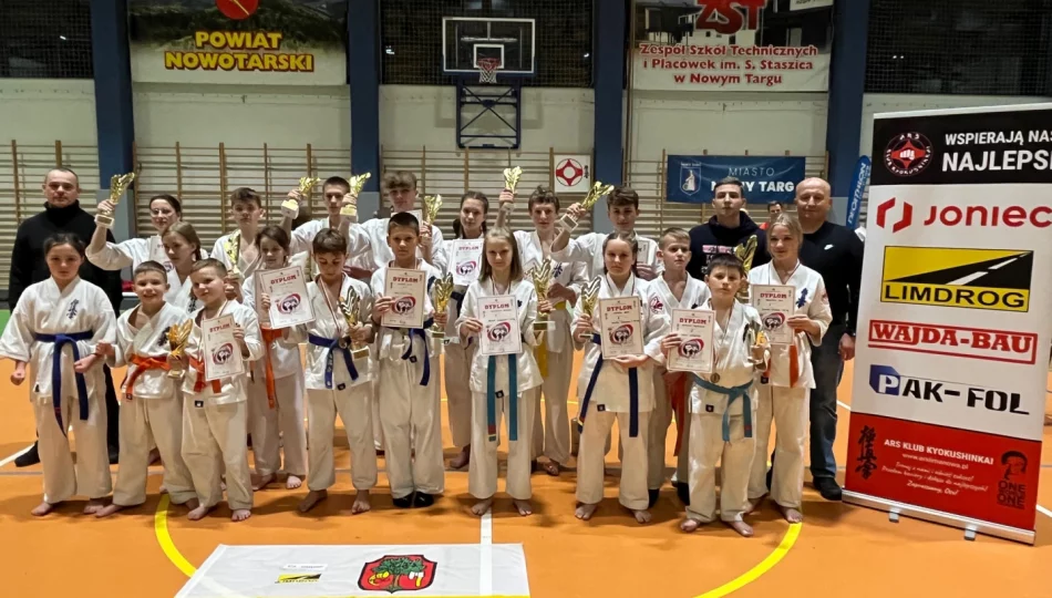 14 medali dla karateków ARS Limanowa – JONIEC Team na Ogólnopolskim Turnieju Karate Kyokushin w Nowym Targu - zdjęcie 1