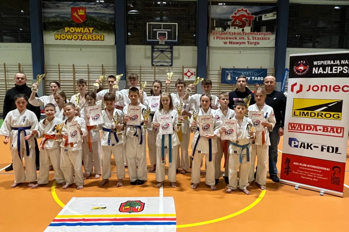 14 medali dla karateków ARS Limanowa – JONIEC Team na Ogólnopolskim Turnieju Karate Kyokushin w Nowym Targu