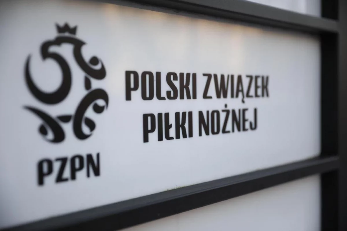 CBA zatrzymało cztery osoby w śledztwie o wyrządzenie PZPN szkody 1 mln zł
