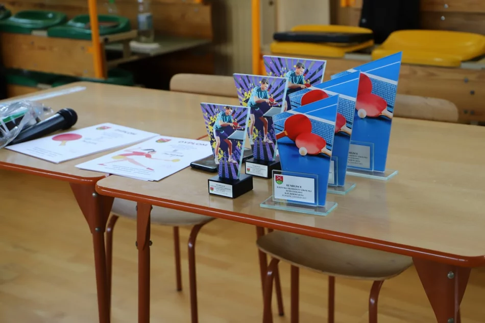 Młodzież z Młynnego bezkonkurencyjna w tenisie stołowym - zdjęcie 7