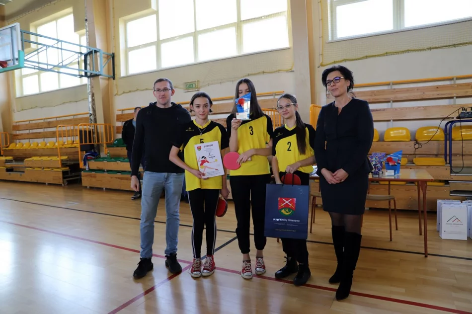 Młodzież z Młynnego bezkonkurencyjna w tenisie stołowym - zdjęcie 9