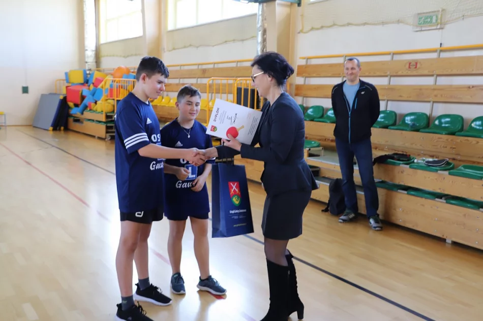 Młodzież z Młynnego bezkonkurencyjna w tenisie stołowym - zdjęcie 14