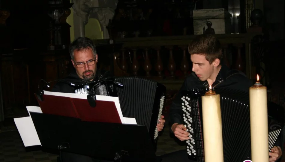 Koncert przy świecach – zakończyły się XVIII Letnie Koncerty Muzyki Organowej i Kameralnej - zdjęcie 1