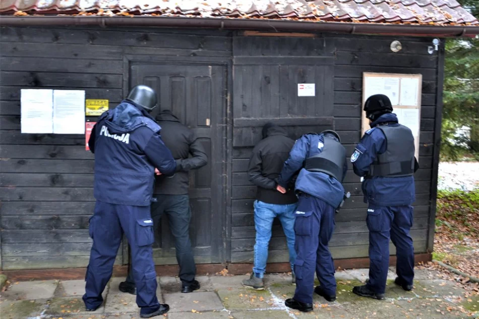 Policjanci ćwiczyli działania pościgowe - zdjęcie 12