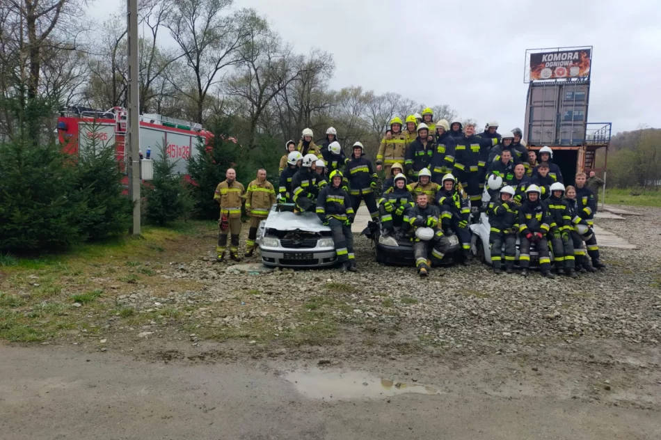 Ślubowanie strażaków-ochotników  - zdjęcie 4