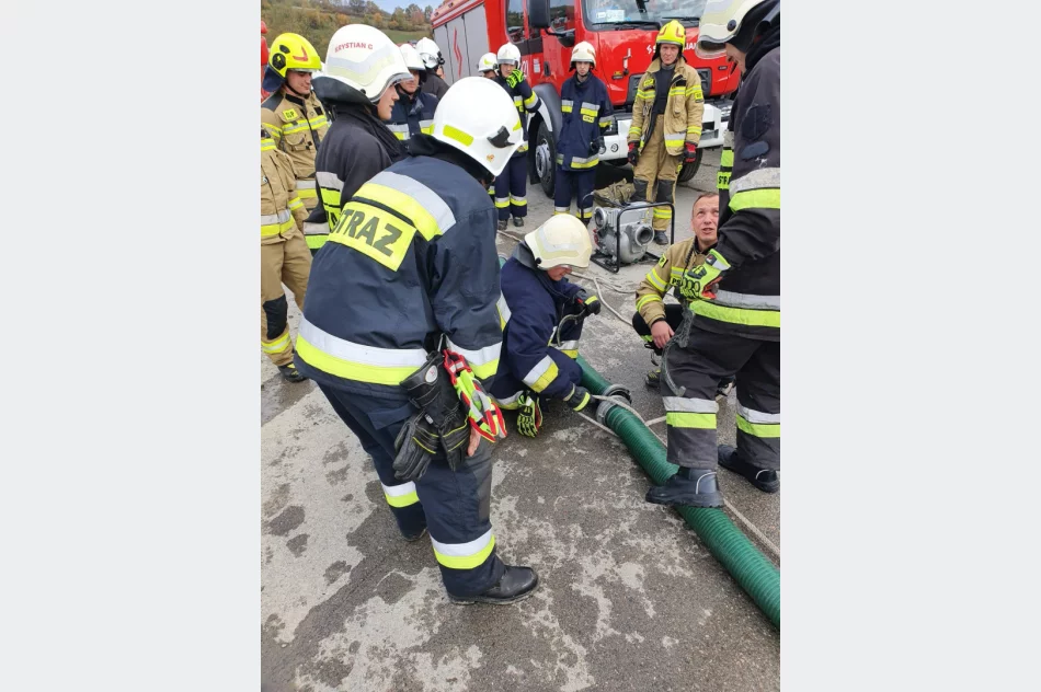 Ślubowanie strażaków-ochotników  - zdjęcie 9