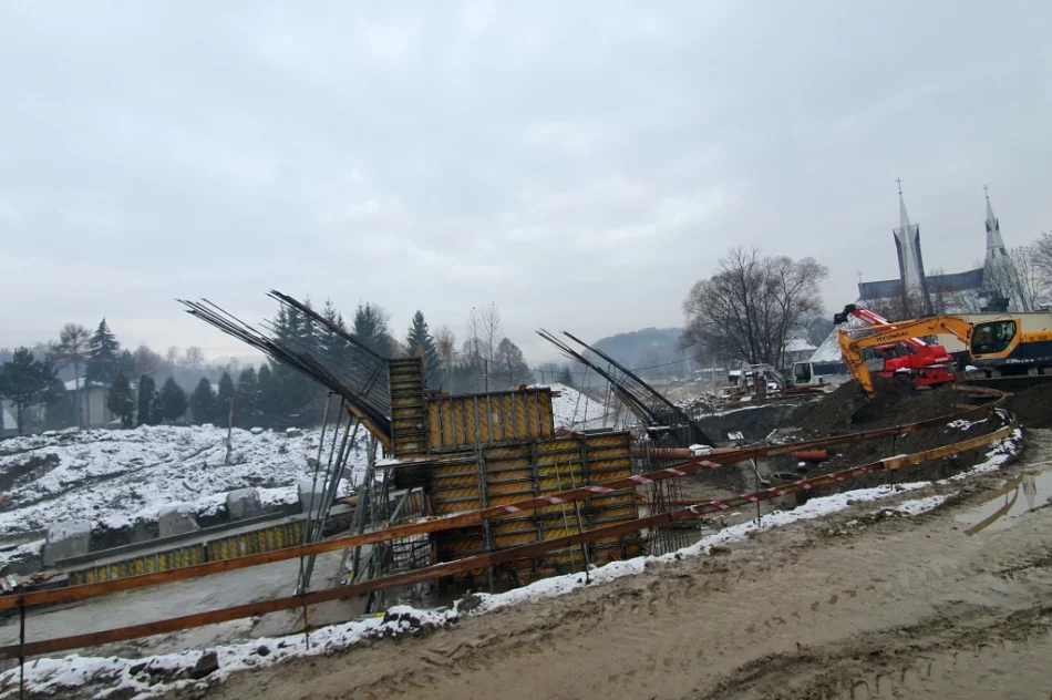 Szalunki i zbrojenia - budowa nowego mostu - zdjęcie 8