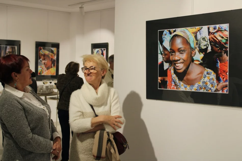 W galerii można podziwiać fragment Czarnego Lądu - zdjęcie 3