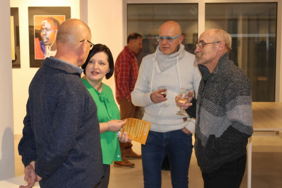 W galerii można podziwiać fragment Czarnego Lądu - zdjęcie 12