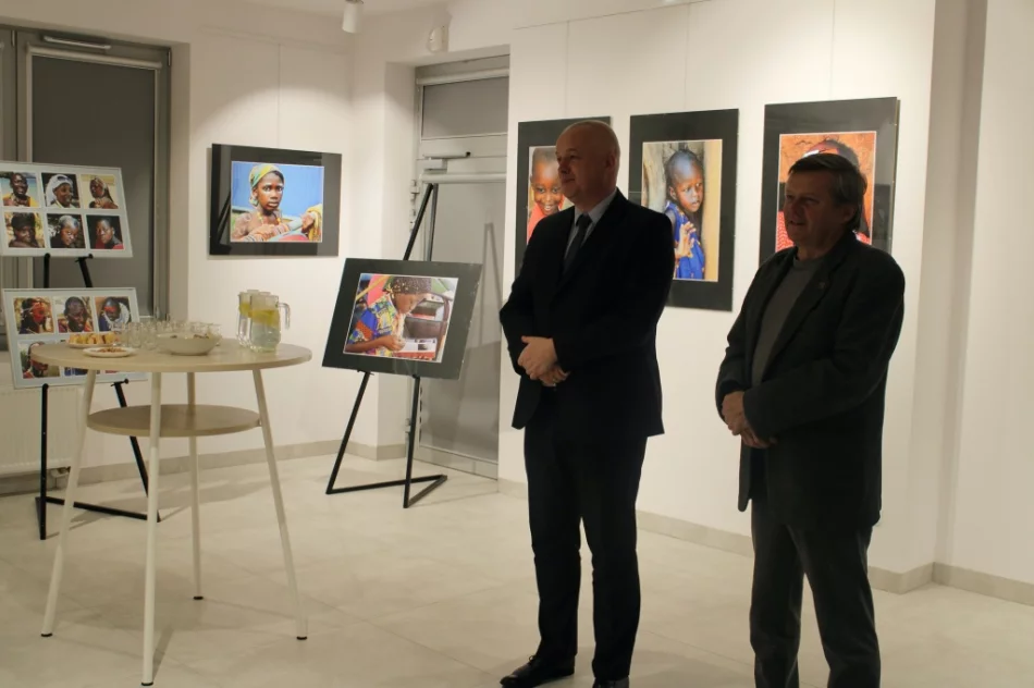 W galerii można podziwiać fragment Czarnego Lądu - zdjęcie 15