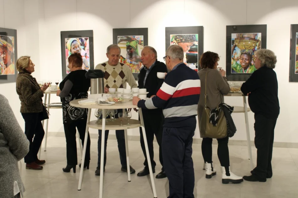 W galerii można podziwiać fragment Czarnego Lądu - zdjęcie 17