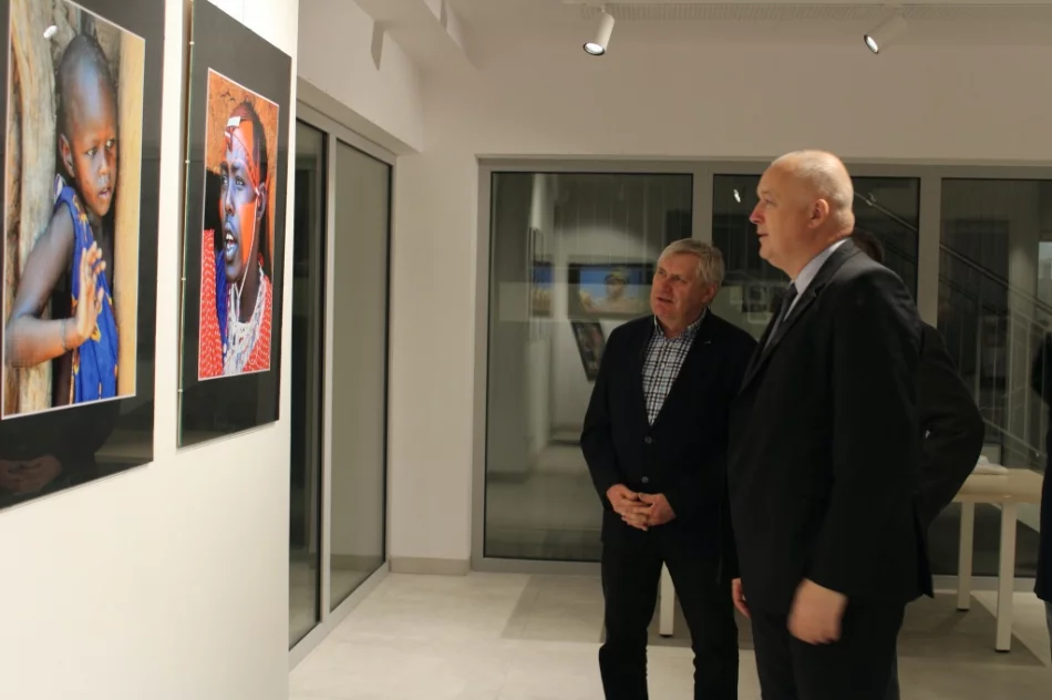 W galerii można podziwiać fragment Czarnego Lądu - zdjęcie 18