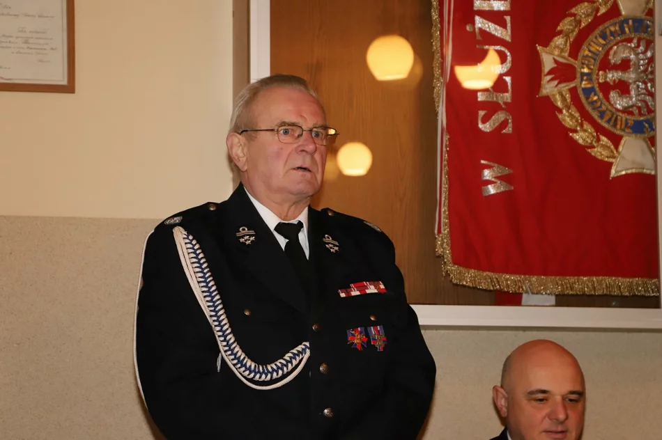 Umundurowanie bojowe dla gminnych jednostek OSP i modernizacja remizy w Rupniowie - zdjęcie 16