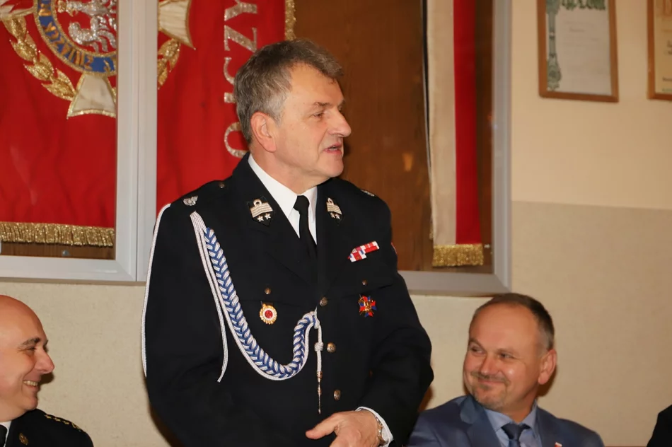 Umundurowanie bojowe dla gminnych jednostek OSP i modernizacja remizy w Rupniowie - zdjęcie 20