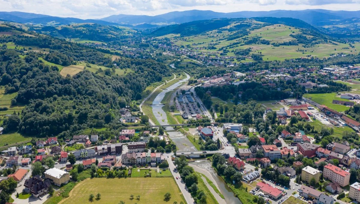 Mszana Dolna z lotu ptaka/fot.: UM Mszana Dolna
