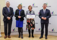 Promesa na zakup narzędzi do nauki zdalnej dla uczniów szkół miejskich - zdjęcie główne