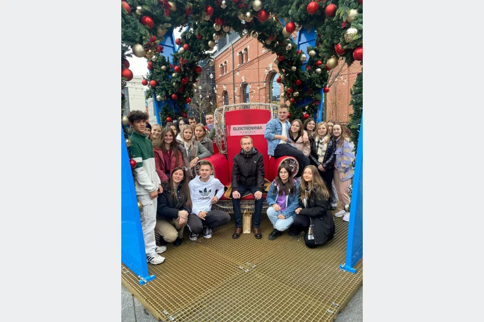 Młodzież na międzynarodowych targach - zdjęcie 2