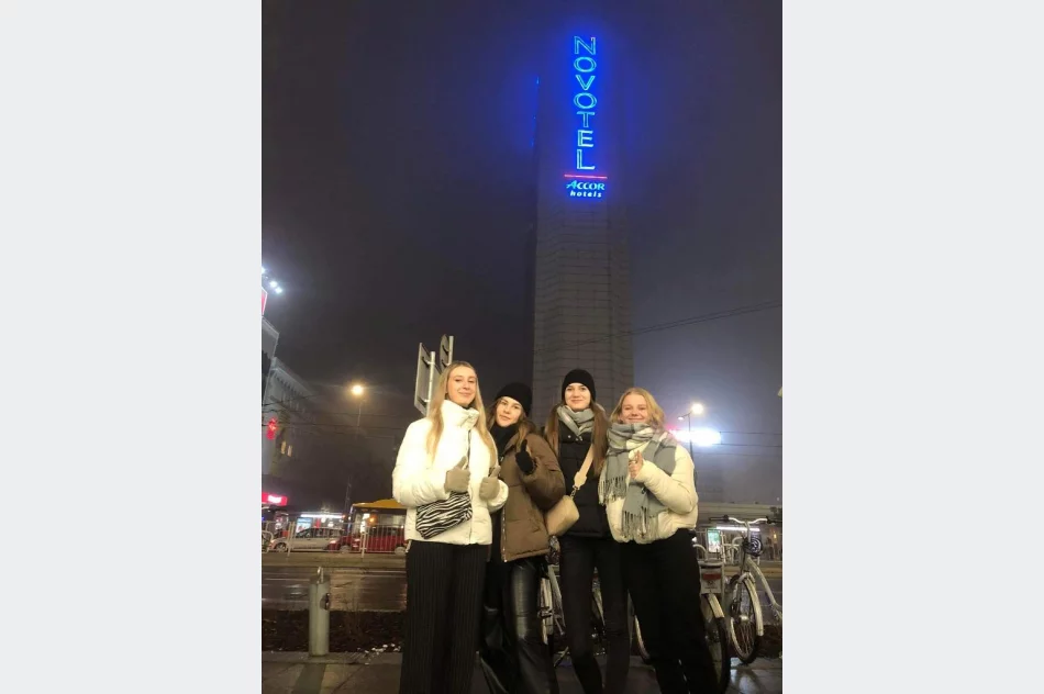 Młodzież na międzynarodowych targach - zdjęcie 5