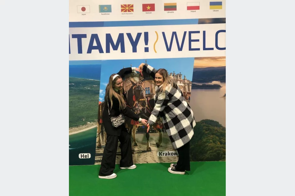 Młodzież na międzynarodowych targach - zdjęcie 13