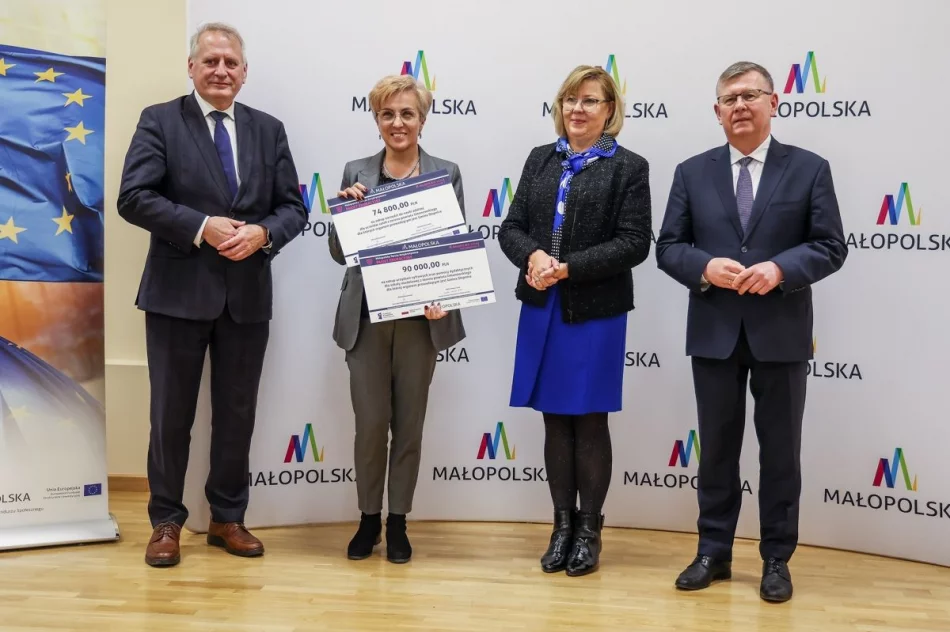 Wsparcie dla szkół przekazane - zdjęcie 3