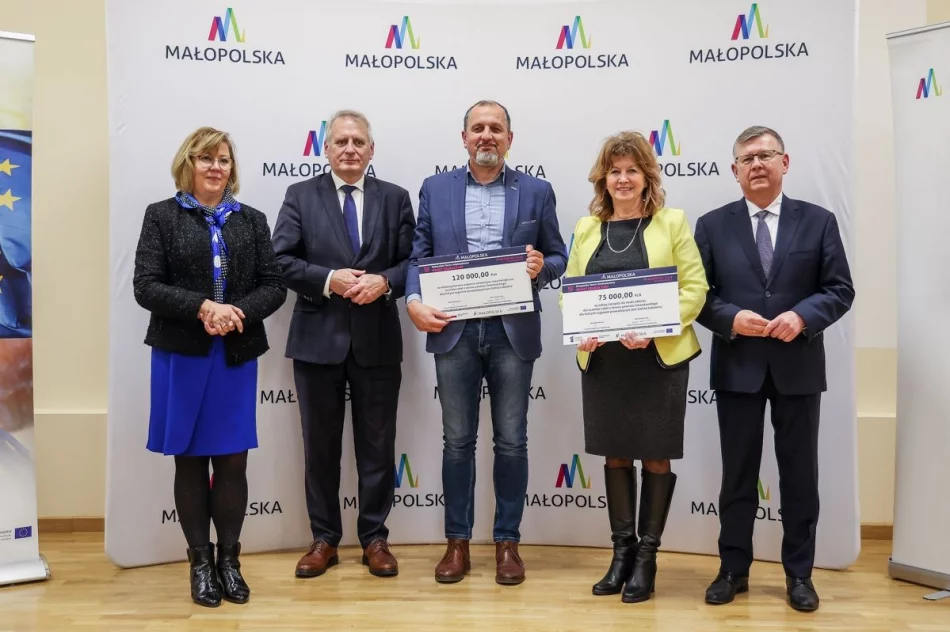 Wsparcie dla szkół przekazane - zdjęcie 4