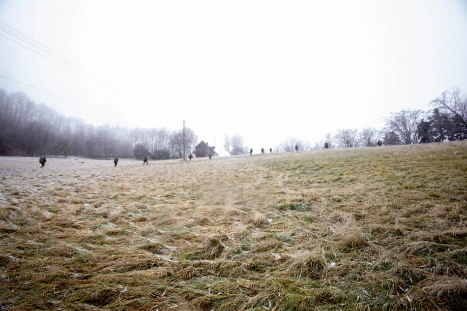 Pętla taktyczna, czyli wojskowe zimowe wyzwanie na szczycie Łysej Góry - zdjęcie 4
