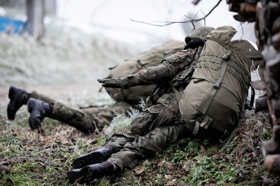 Pętla taktyczna, czyli wojskowe zimowe wyzwanie na szczycie Łysej Góry - zdjęcie 16