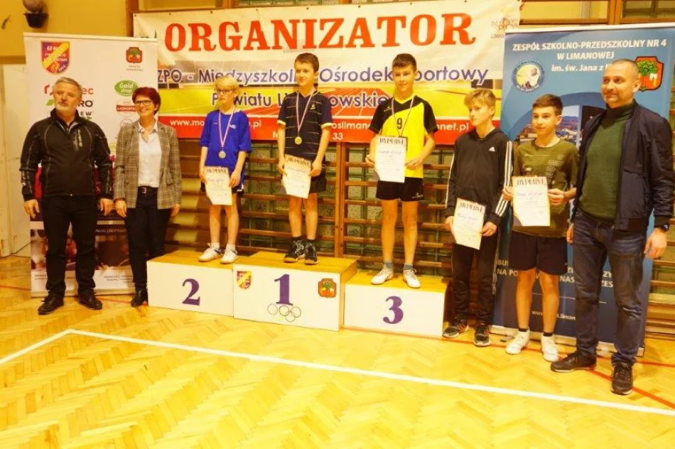 Mistrzowie powiatu w tenisie - zdjęcie 2