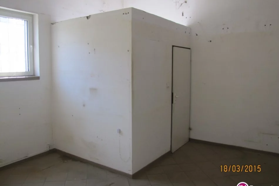 II przetarg ustny nieograniczony na najem lokalu przy ul. Z. Augusta 7 w Limanowej - zdjęcie 4