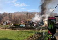 Śląskie: eksplozja w domu w Ustroniu; trwa akcja ratownicza - zdjęcie główne