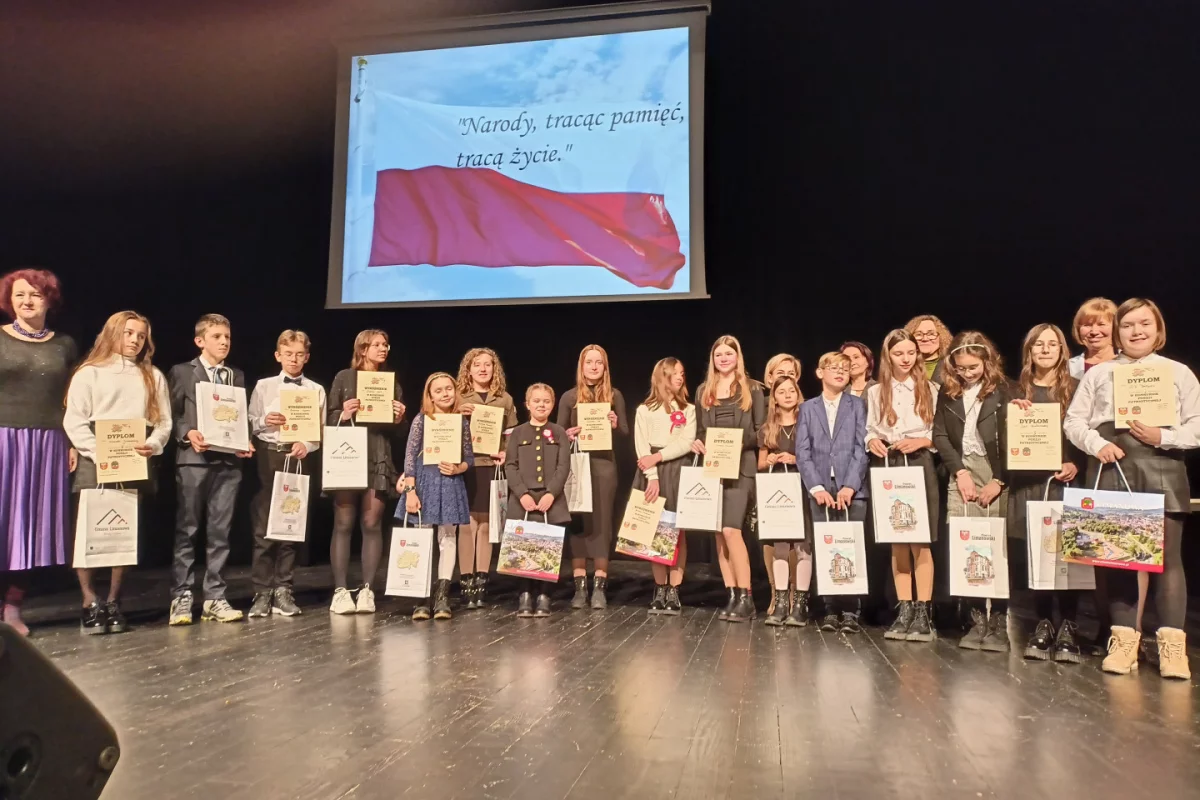 Wyłoniono laureatów Konkursu Poezji i Pieśni Patriotycznej