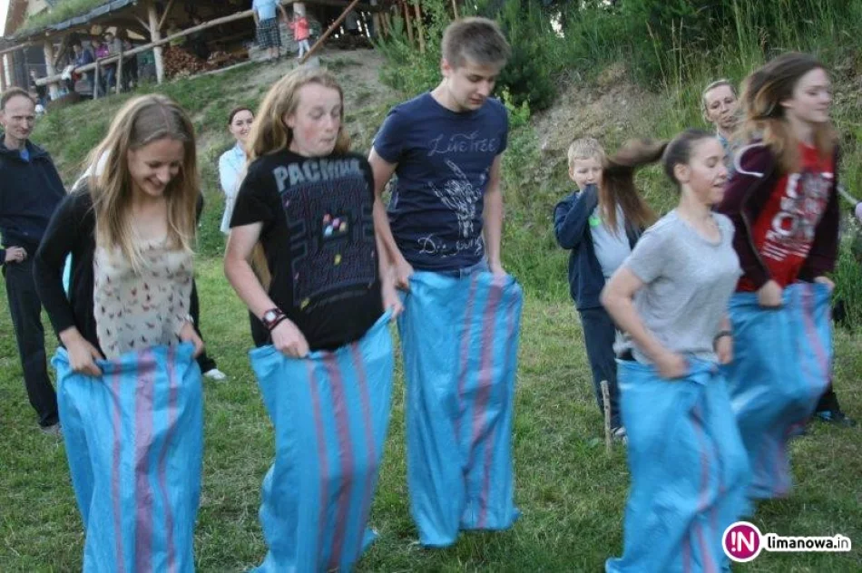 Członkowie ARS Klub Kyokushinkai Limanowa zakończyli sezon 2014/2015 - zdjęcie 4