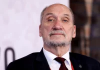 Macierewicz: prokuratura zakwestionowała wniosek biegłych, na który powołuje się TVN24 ws. katastrofy smoleńskiej - zdjęcie główne