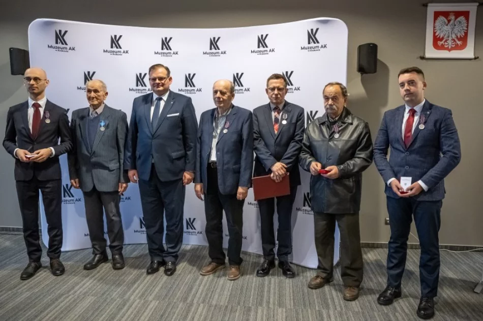 Historyk i regionalista z państwowym odznaczeniem - zdjęcie 3