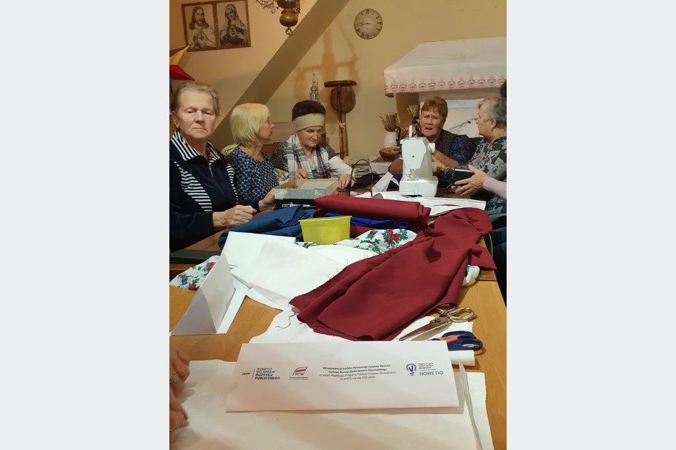 Krawieckie warsztaty z KGW Męcina - zdjęcie 2
