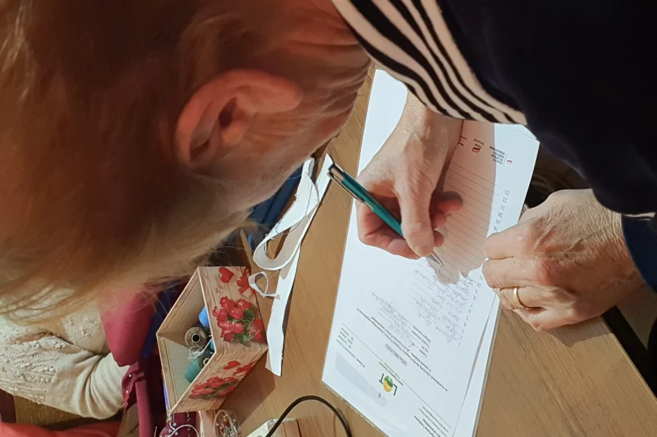 Krawieckie warsztaty z KGW Męcina - zdjęcie 3