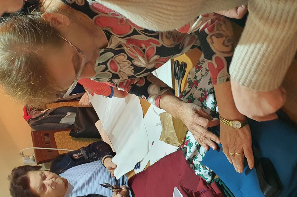 Krawieckie warsztaty z KGW Męcina - zdjęcie 7