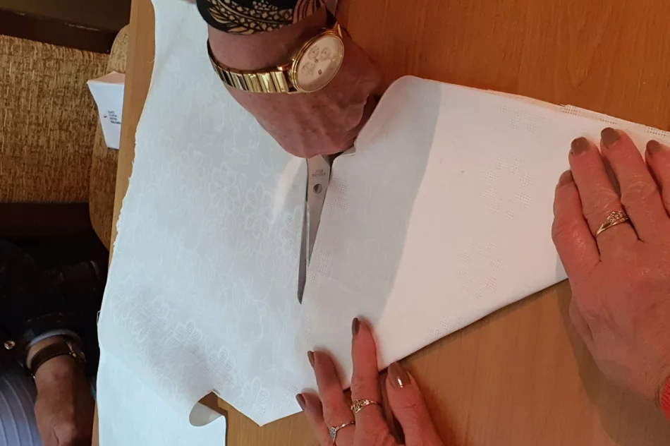 Krawieckie warsztaty z KGW Męcina - zdjęcie 16