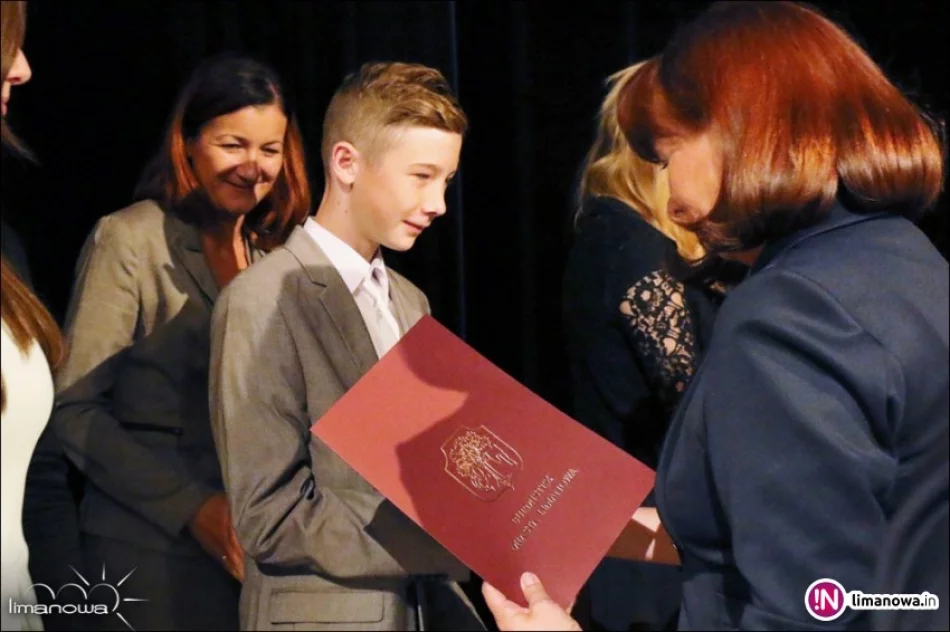 Uroczyste podsumowanie roku szkolnego 2014/2015 - zdjęcie 3