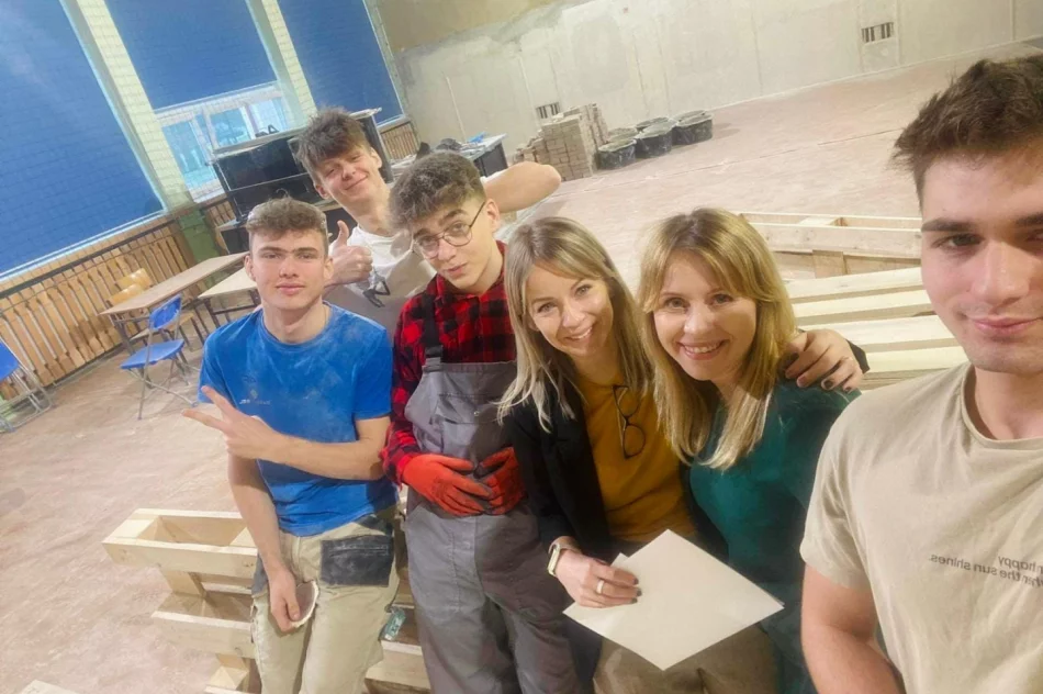 Młodzież tworzy w szkole strefy relaksu - zdjęcie 3