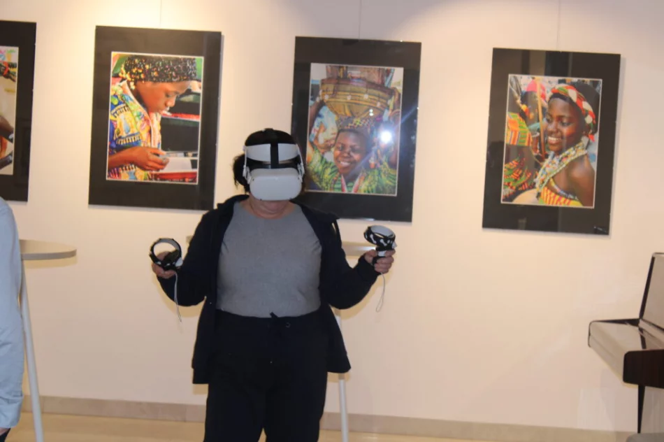 Wirtualna rzeczywistość – w MBP w Limanowej trwają warsztaty dla seniorów - zdjęcie 6