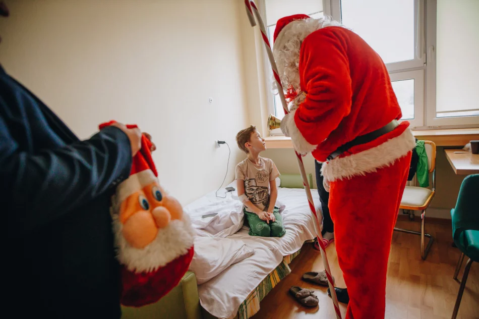 Uśmiech zagościł na twarzach małych pacjentów - zdjęcie 9