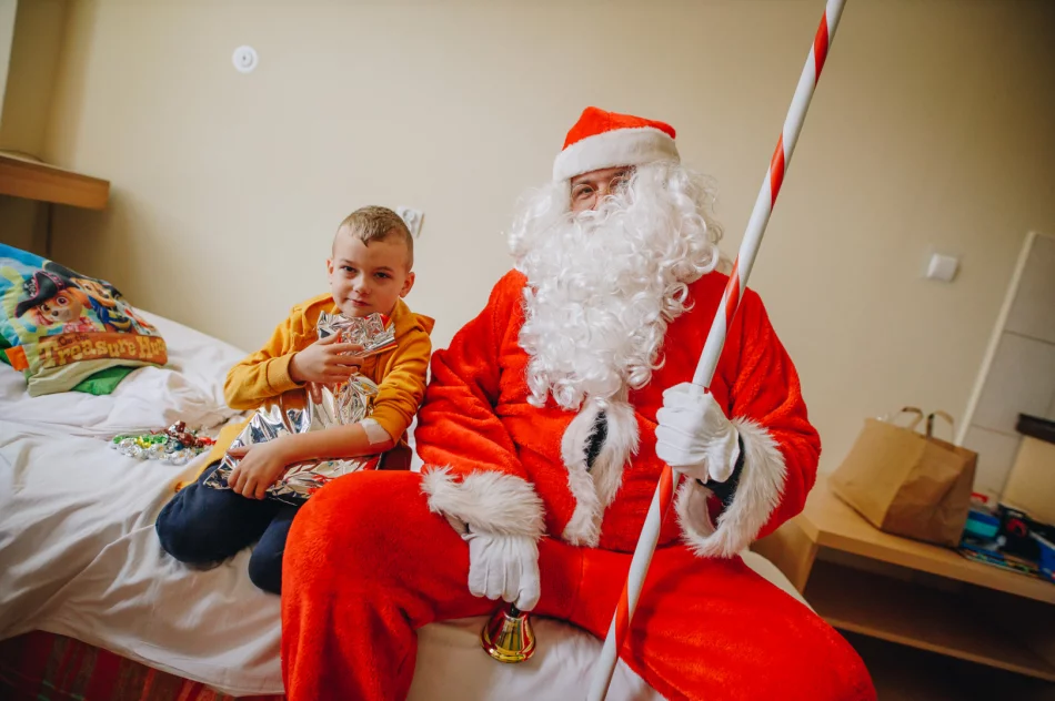 Uśmiech zagościł na twarzach małych pacjentów - zdjęcie 14