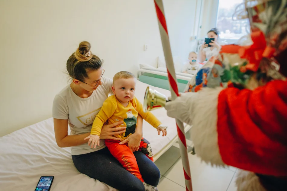 Uśmiech zagościł na twarzach małych pacjentów - zdjęcie 16