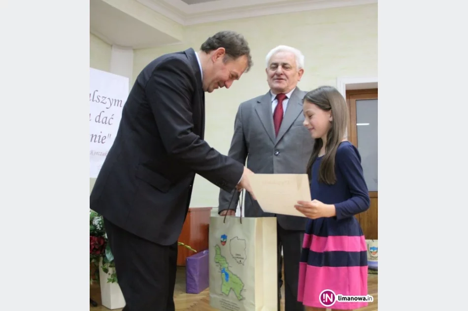 Uroczyście podsumowano całoroczny trud nauki i pracy - zdjęcie 2