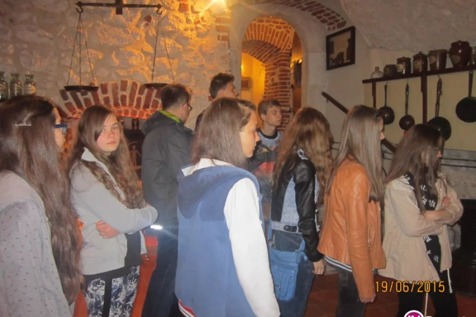 Uczniowie ZS Stara Wieś 2 zgłębiali tajniki fizyki - zdjęcie 3