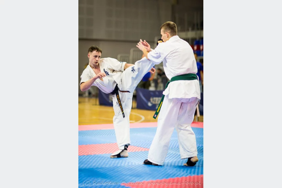 Puchar Polski i srebro dla zawodników Limanowskiego Klubu Kyokushin Karate - zdjęcie 6