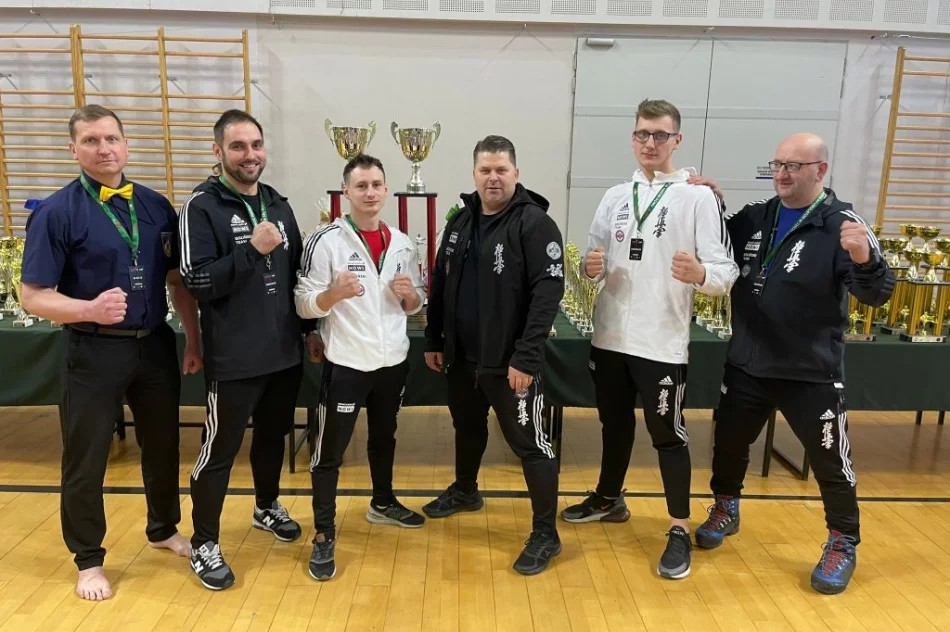 Puchar Polski i srebro dla zawodników Limanowskiego Klubu Kyokushin Karate - zdjęcie 9