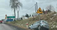 Samochód wypadł z drogi, kierowca nietrzeźwy  - zdjęcie 3
